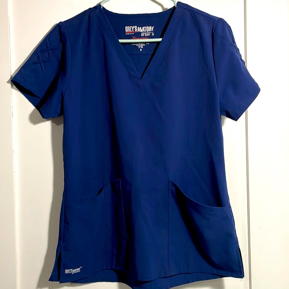 Greys Anatomy Scrub Top by Barco in Indigo size Small